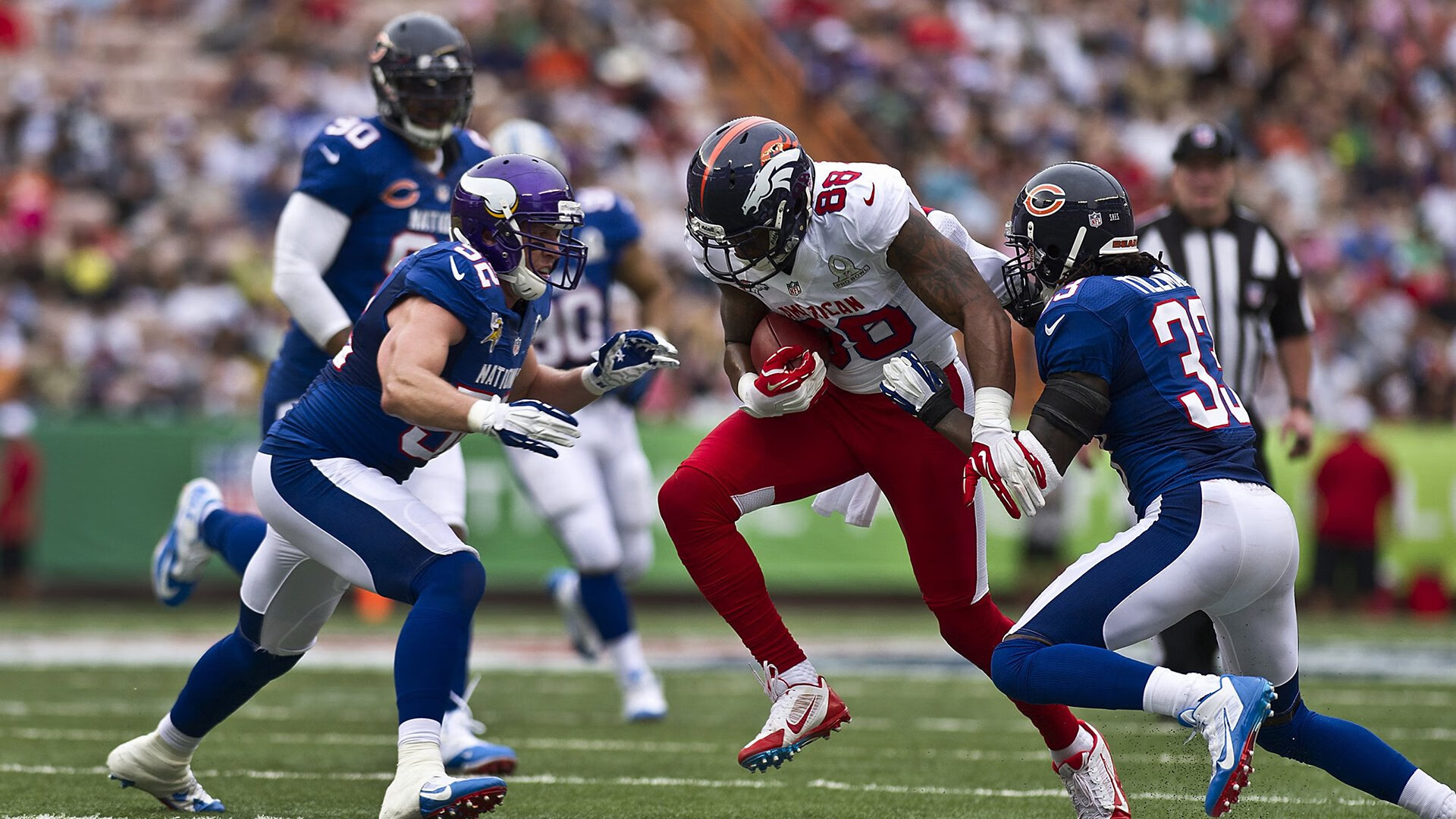 历史性时刻：足球赛场上的“第一次”事件，足球史上的第一场比赛