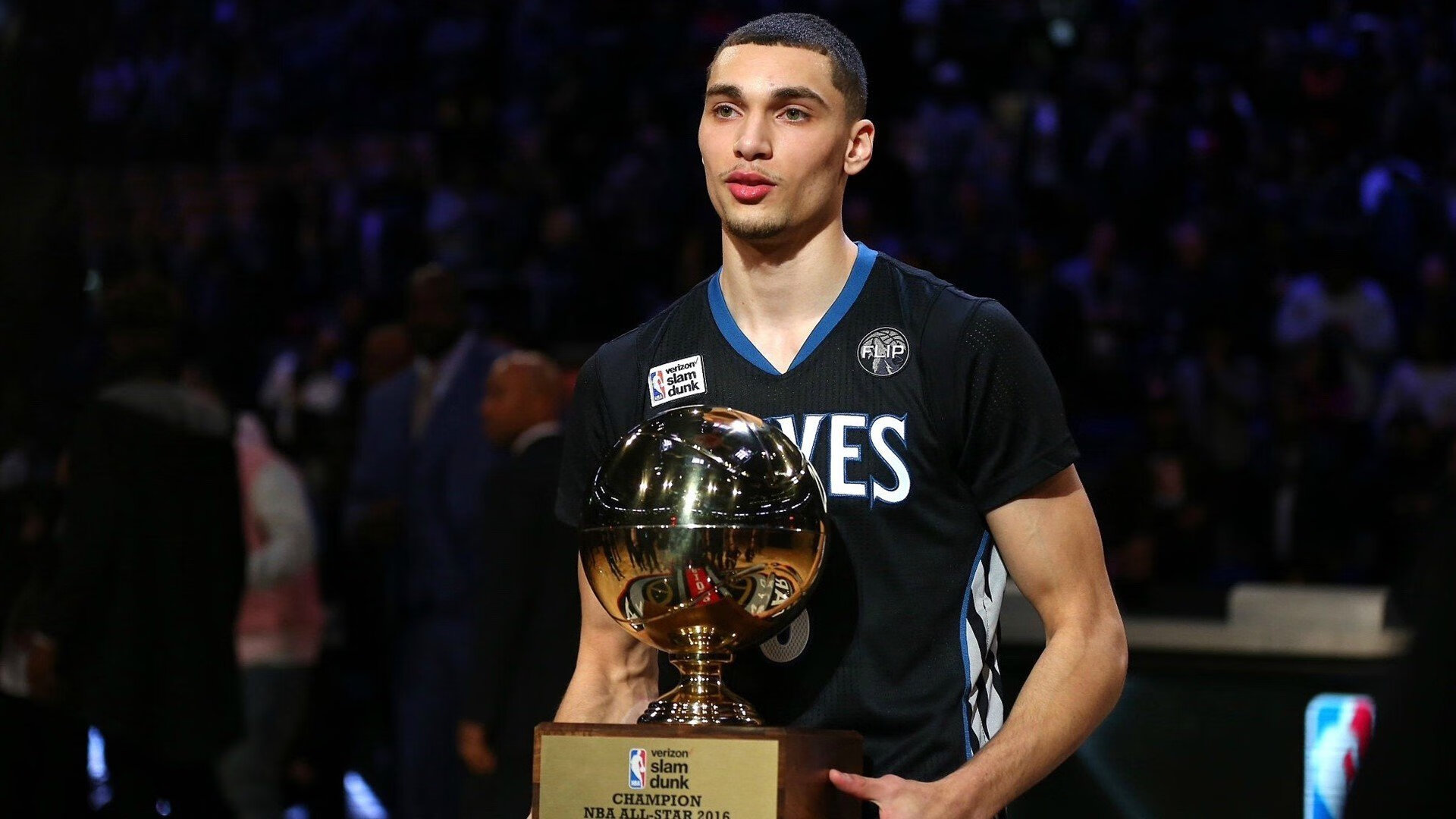 开云体育充值-猛龙状态持续下滑，连续吞下败绩，猛龙现状